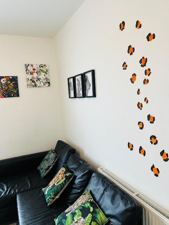 Safari Apartment, Free Parking, 10Min Walk To Blackpool Tower, Sleeps 12 Exteriér fotografie